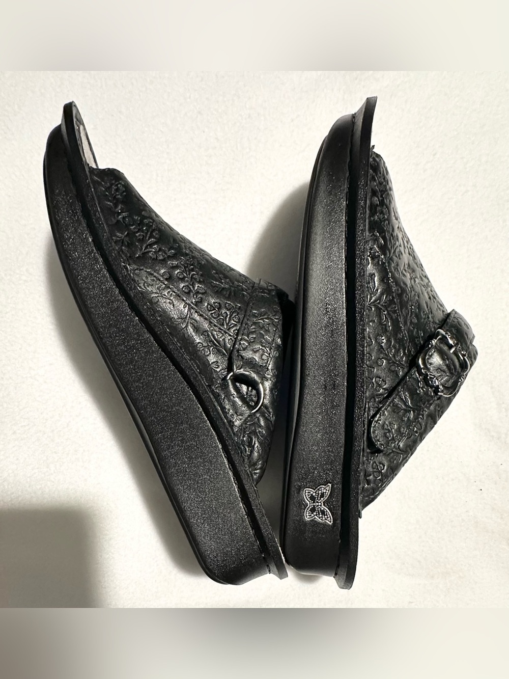 Alegria Klover Dearest Black Embossed Floral Leather Clog Sandal 9-9.5/EU 41